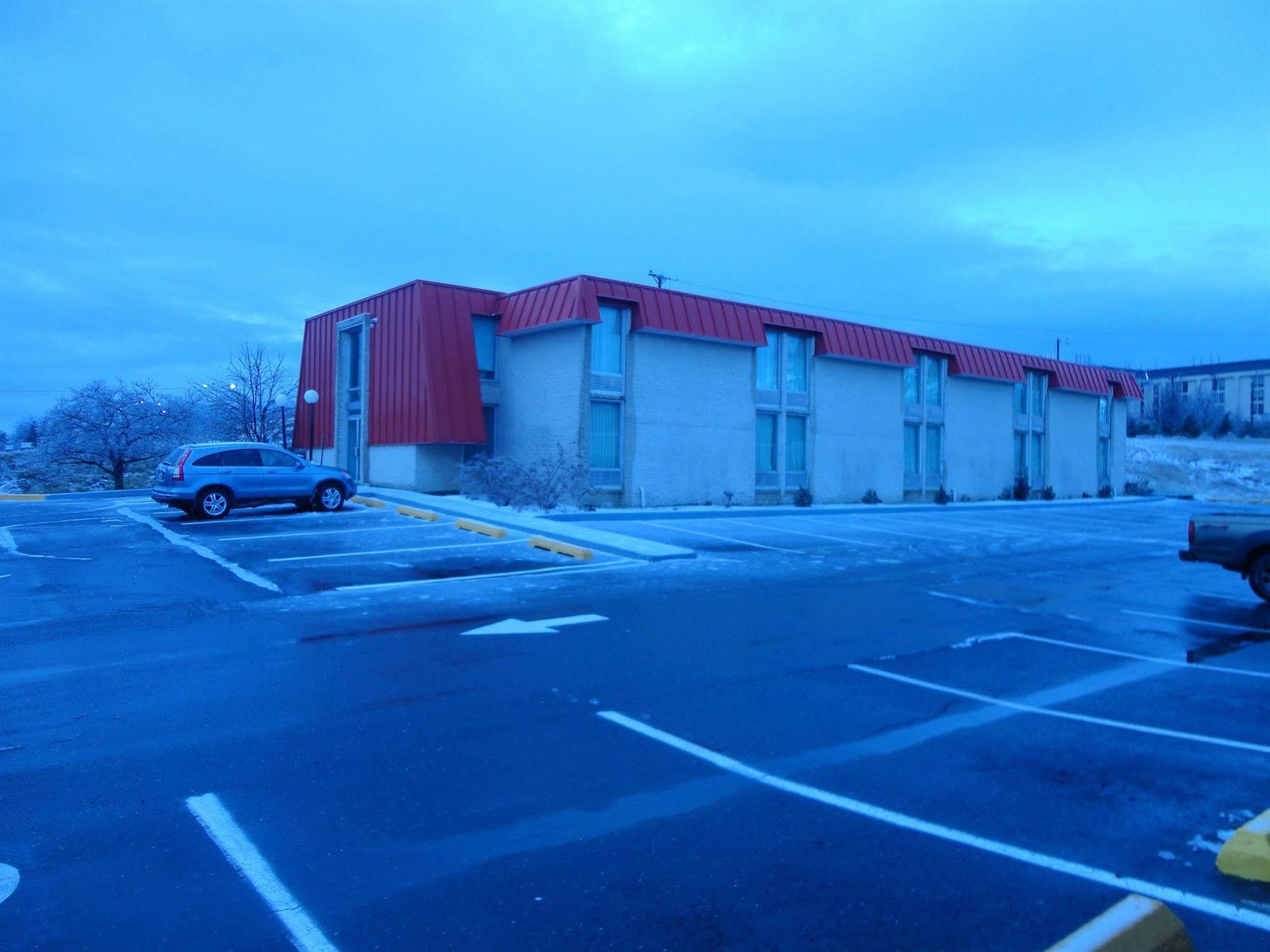 Days Inn By Wyndham Harrisonburg Dış mekan fotoğraf